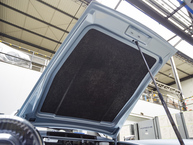 Drive Straat - 1974 Porsche 911 SC Polar Silver 9114103164 - Assembly